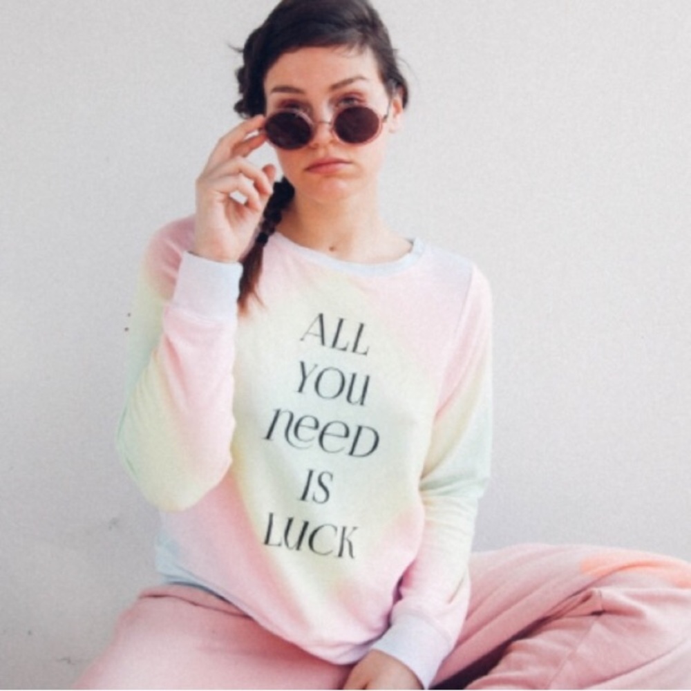 *NWT* WILDFOX All you need is luck sweater SMALL